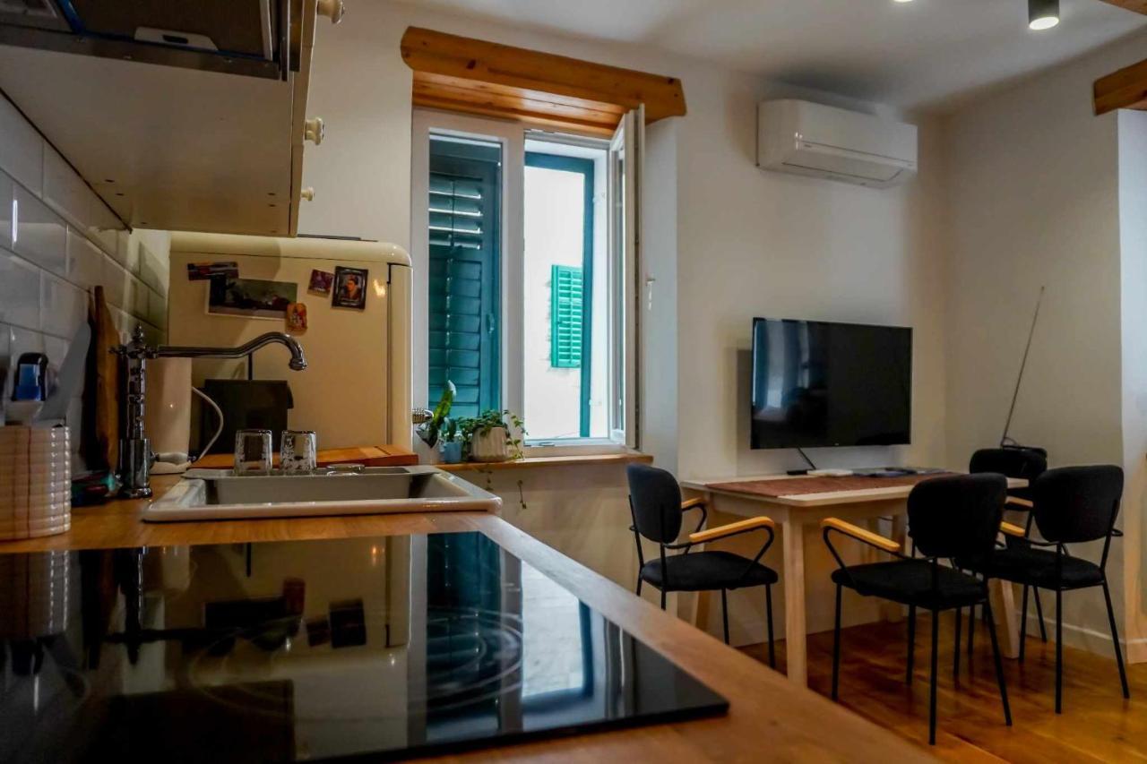 Tiramola Appartement Šibenik Buitenkant foto